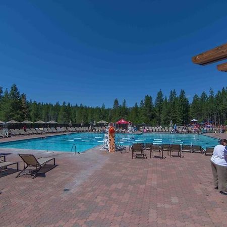 3Br Tahoe Donner Cabin With Hoa Perks Like Pools Hot-Tub Minutes To Trails Lake Golf Тръки Екстериор снимка