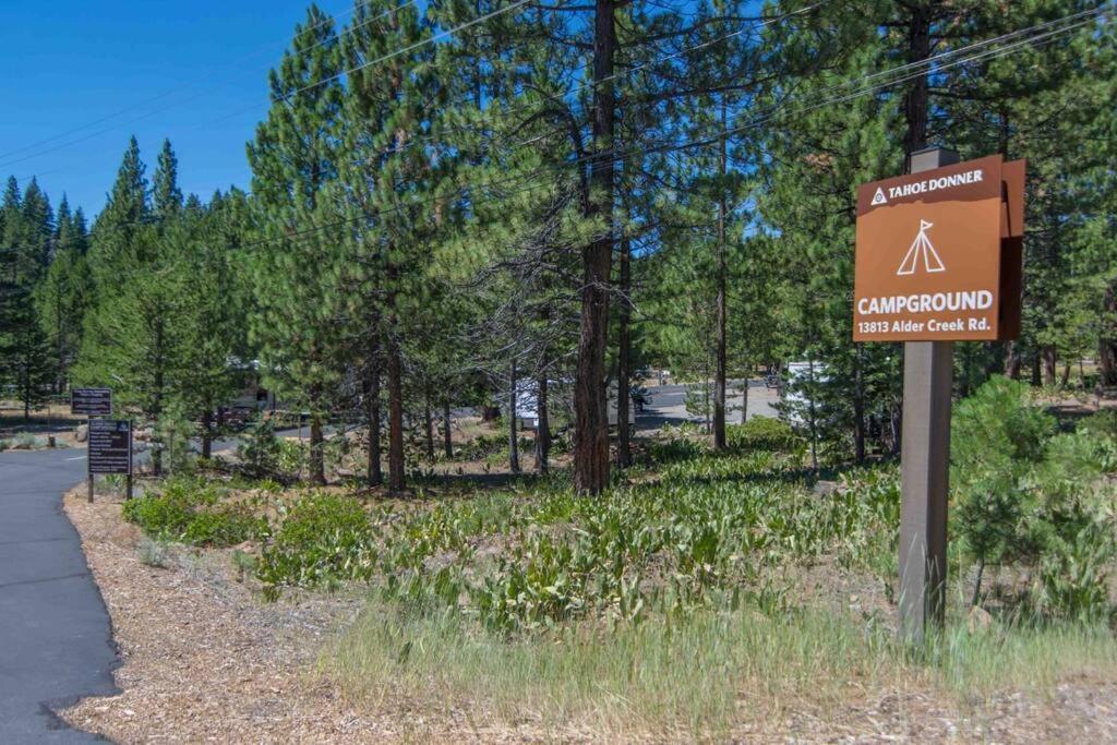 3Br Tahoe Donner Cabin With Hoa Perks Like Pools Hot-Tub Minutes To Trails Lake Golf Тръки Екстериор снимка