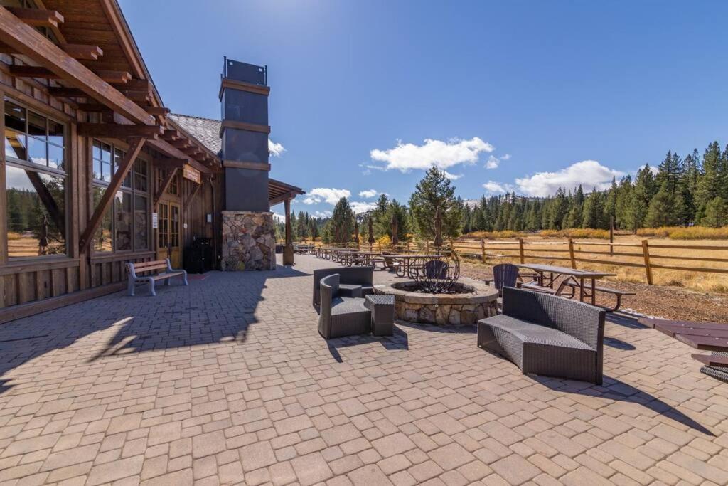 3Br Tahoe Donner Cabin With Hoa Perks Like Pools Hot-Tub Minutes To Trails Lake Golf Тръки Екстериор снимка