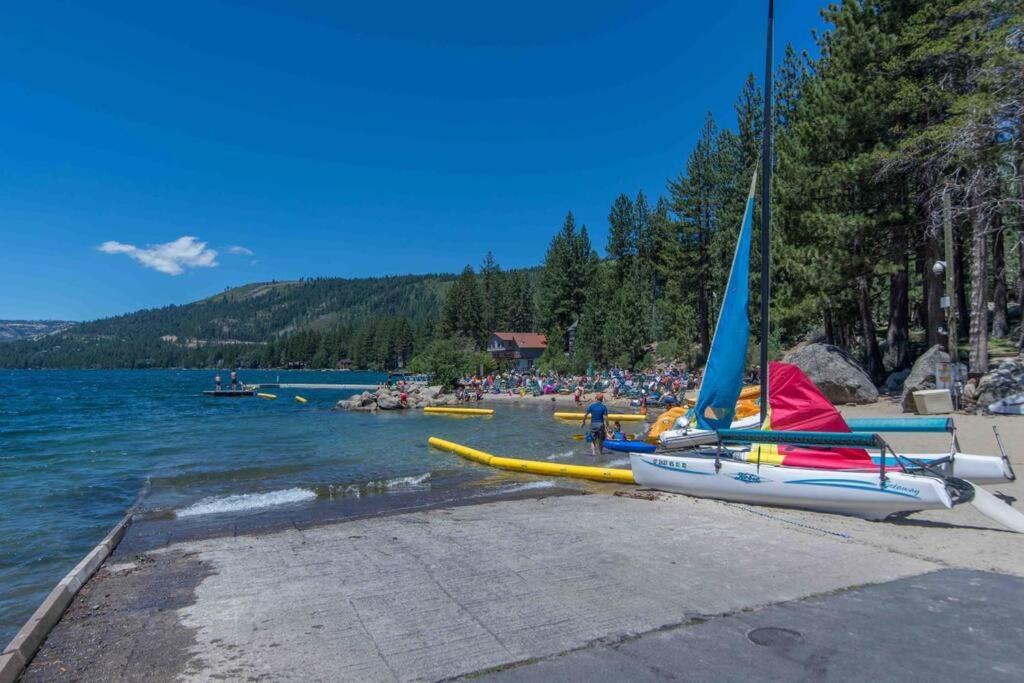 3Br Tahoe Donner Cabin With Hoa Perks Like Pools Hot-Tub Minutes To Trails Lake Golf Тръки Екстериор снимка