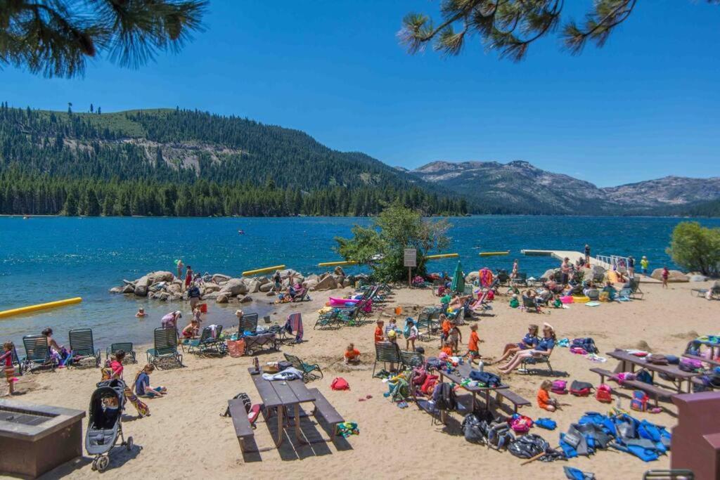3Br Tahoe Donner Cabin With Hoa Perks Like Pools Hot-Tub Minutes To Trails Lake Golf Тръки Екстериор снимка